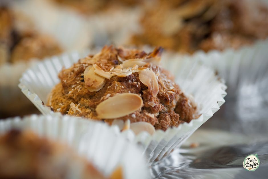 Kitchen Star: Gluten-Free Lemon Poppy Seed Muffins