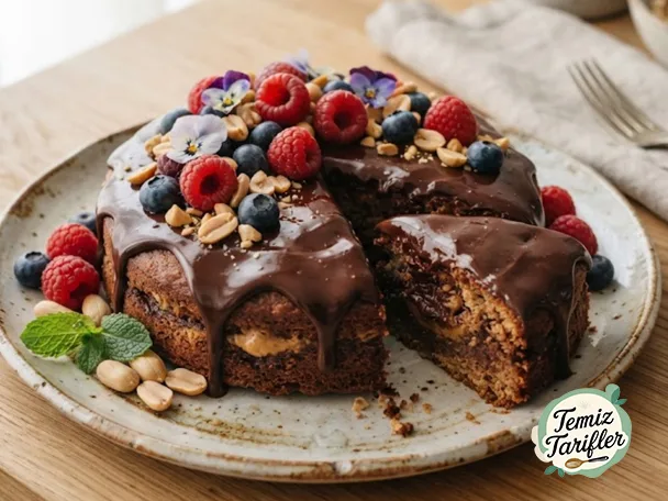 Vegan Fıstık Ezmeli Kek ve Çikolatalı Glazür Tarifi - 30 Dakikada Hazır!